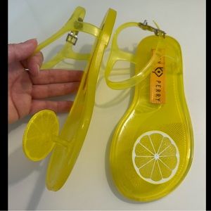 KATY PERRY Lemon Yellow Geli Sandals Thongs Jellies Shoes Flip Flops 8013878